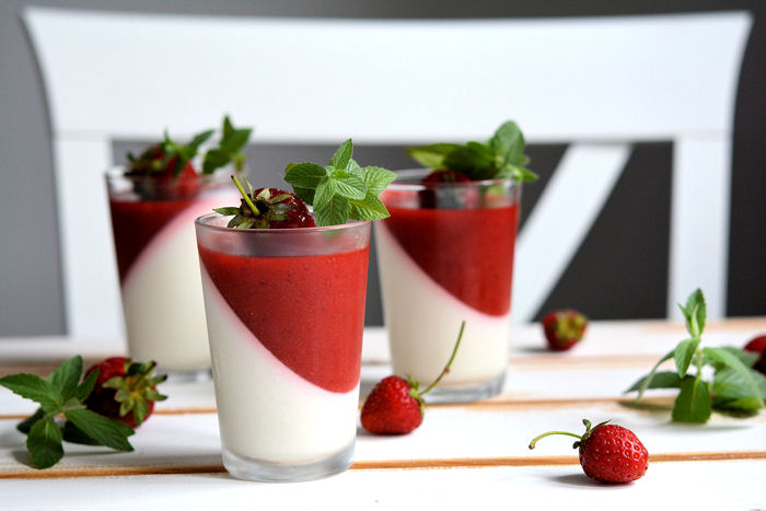 Panna cotta sa jagodama