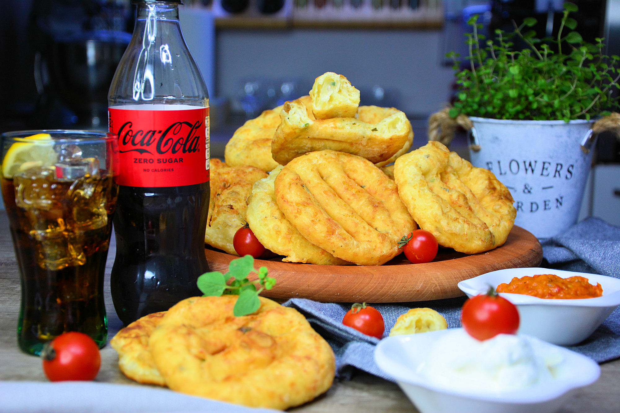 Hlebići sa začinskim biljem iz tiganja