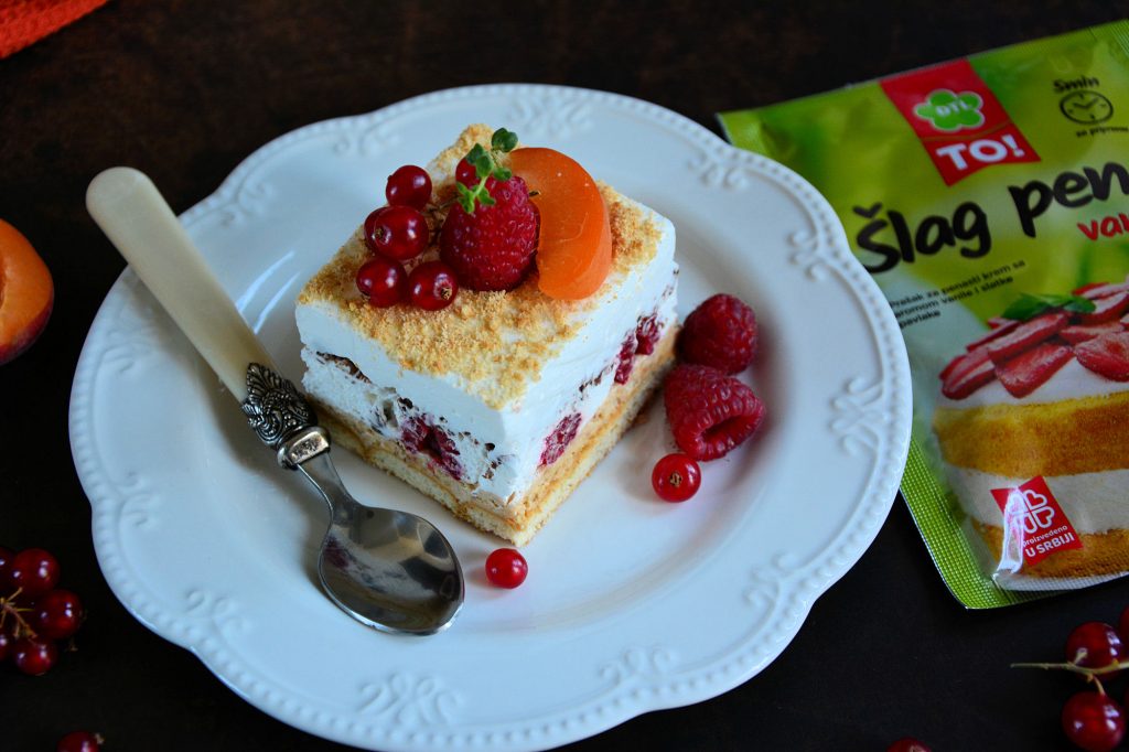 plazma torta bez pečenja sa malinama