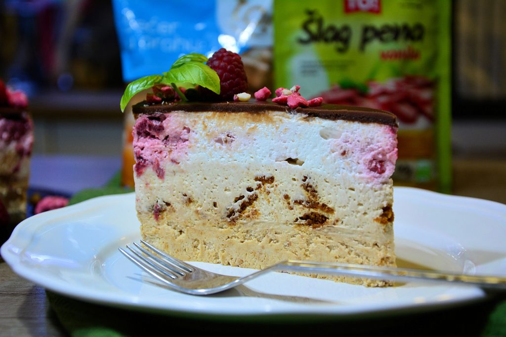 Lenja žena torta bez pečenja kremasta i osvežavajuća