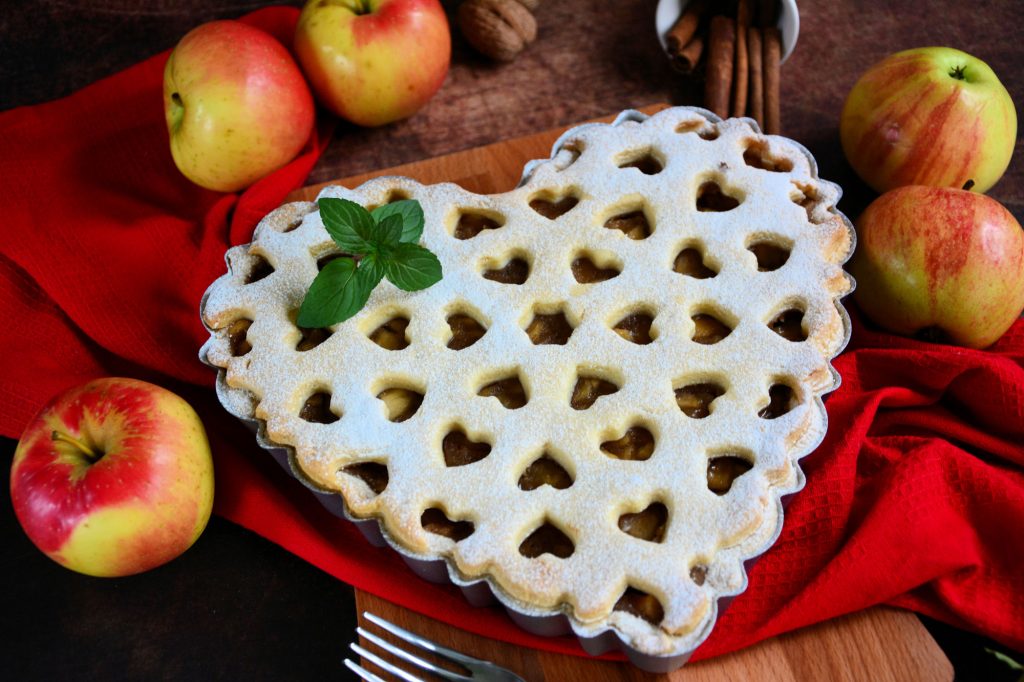 fil od jabuka sa cimetom i belom čokoladom | Minjina Kuhinjica fil od jabuka sa cimetom i belom čokoladom