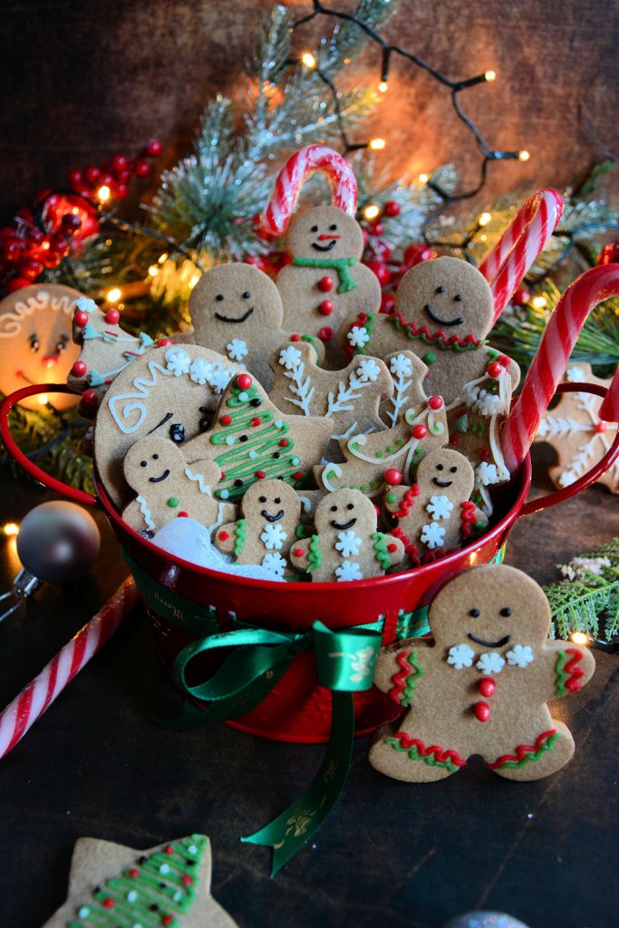 Novogodišnji cimet keksići na prazničnoj trpezi | Minjina Kuhinjica Novogodišnji cimet keksići na prazničnoj trpezi