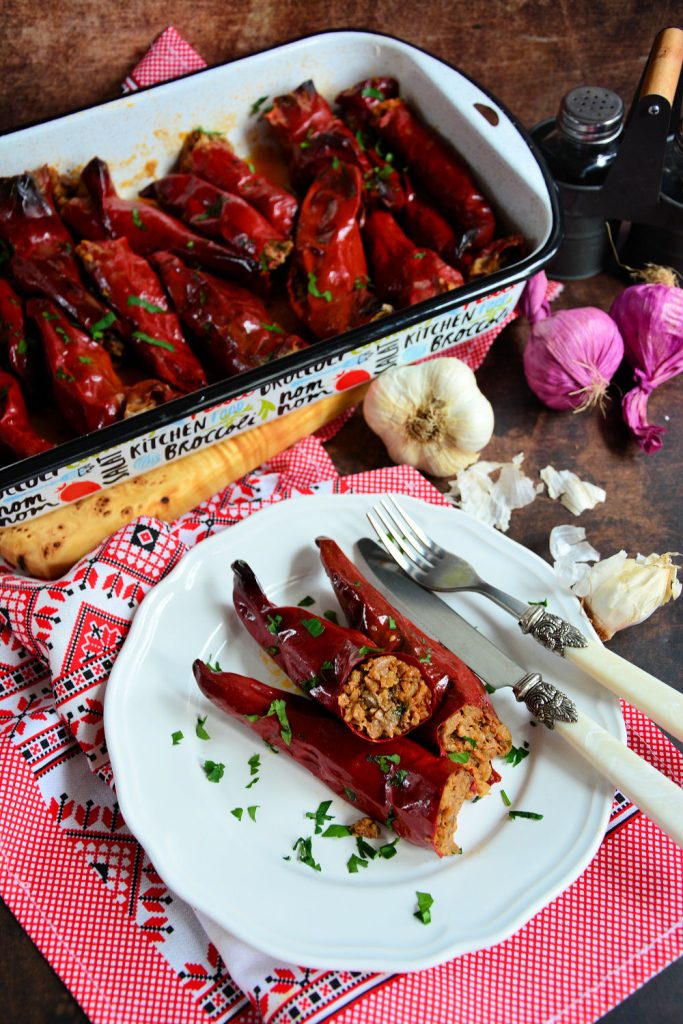 Posne punjene suve paprike pečene u rerni | Minjina Kuhinjica Posne punjene suve paprike pečene u rerni