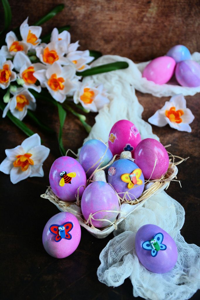 farbanje jaja sodom bikarbonom i sirćetom