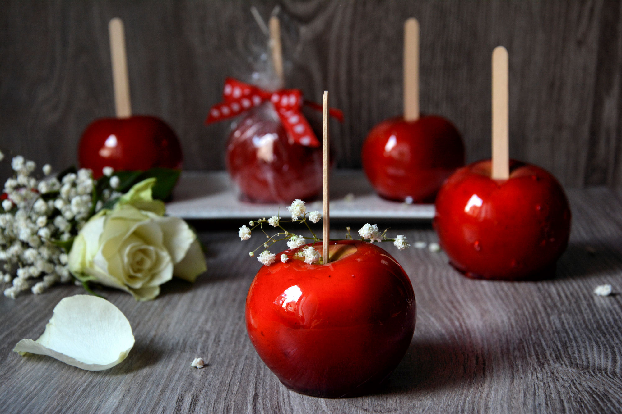Ušećerene jabuke – Candy Apples