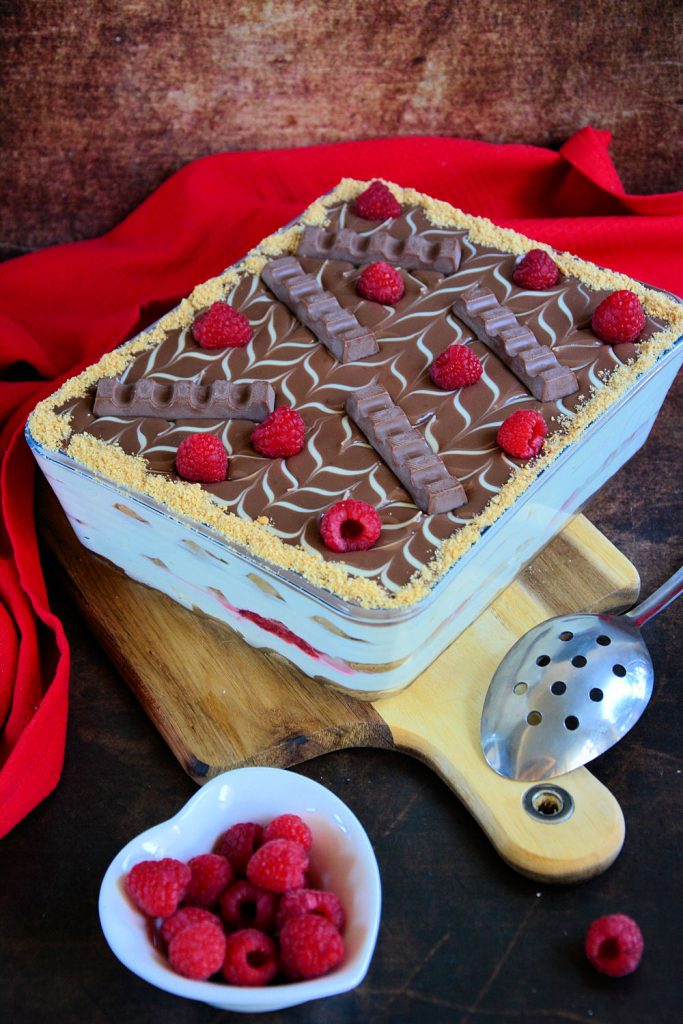 Tiramisu sa mlečnim čokoladicama i malinama